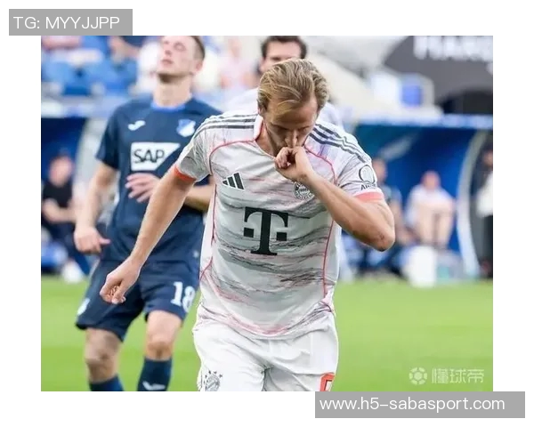 德甲九月最佳球员候选名单公布凯恩格里马尔多乌尊争夺荣誉