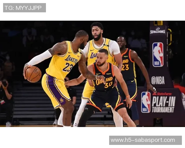 上赛季快攻得分王揭晓布劳恩以51分超越字母哥和詹姆斯荣登榜首 上赛季快攻得分王揭晓布劳恩以51分超越字母哥和詹姆斯荣登榜首