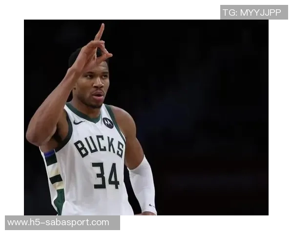 杰伦约翰逊本季表现惊艳40105成联盟前锋佼佼者与字母哥并肩而立