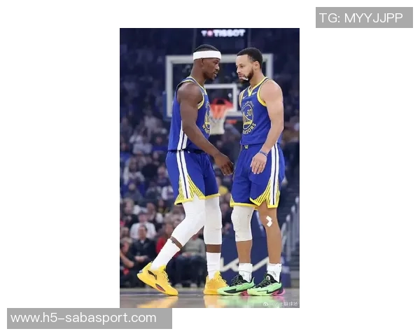 巴特勒半场表现抢眼17分钟内贡献12分2板3助2断展现强大杀伤力