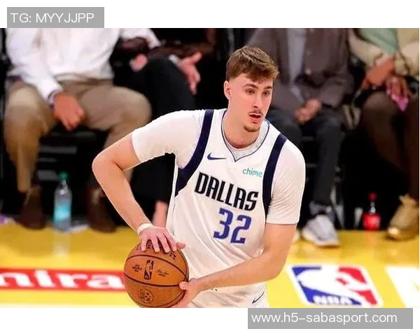 克尼佩尔费尔斯双双砍下24分科比桑德斯贡献17分弗拉格也有15分表现出色 克尼佩尔费尔斯双双砍下24分科比桑德斯贡献17分弗拉格也有15分表现出色