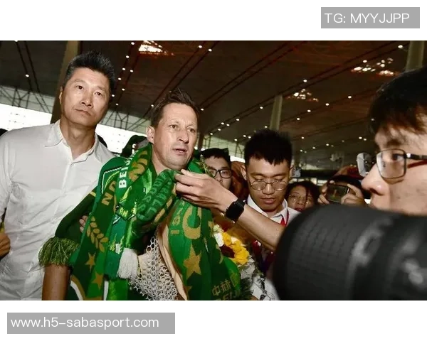 国安惨败塞蒂恩责任难逃球迷呼吁尽快换帅以挽回颜面