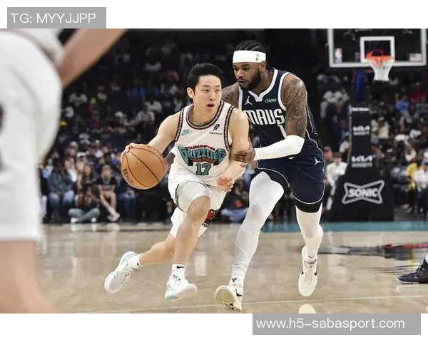 阿德尔曼坚定支持斯潘塞琼斯相信他将迎来成长的重要阶段