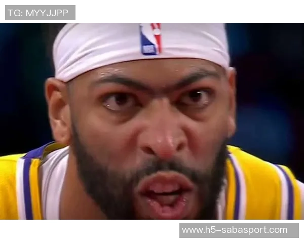 浓眉用表情包回应热议引发网友热讨论究竟什么意思