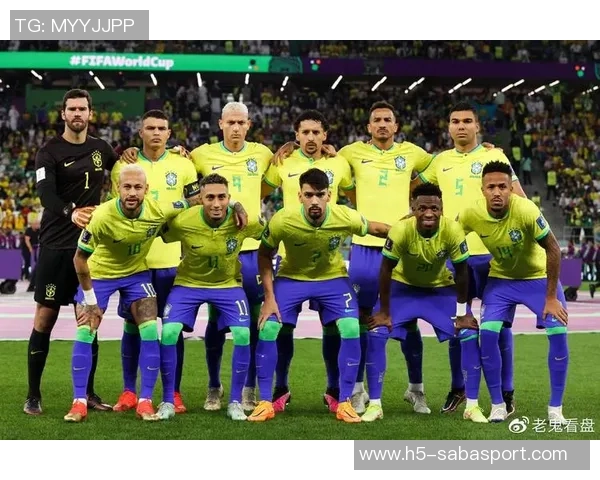 国米与拿波里激战正酣里奇女友现场直击卡里乌斯妻子线上精彩主持