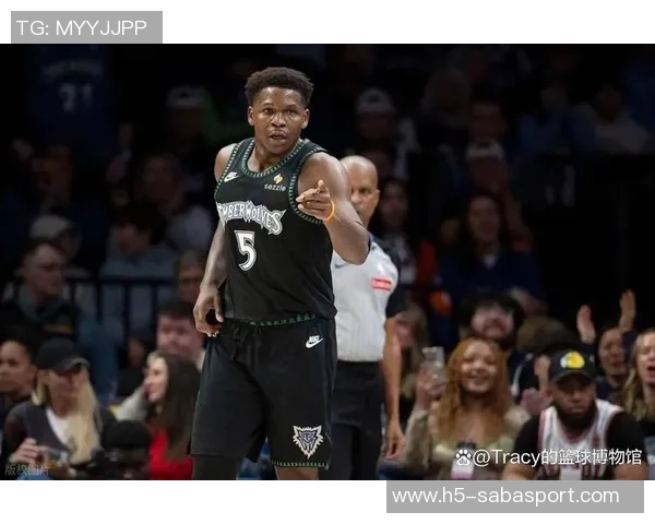 莱昂纳德半场表现平平仅得8分3板2助1断状态堪忧需提升竞技状态