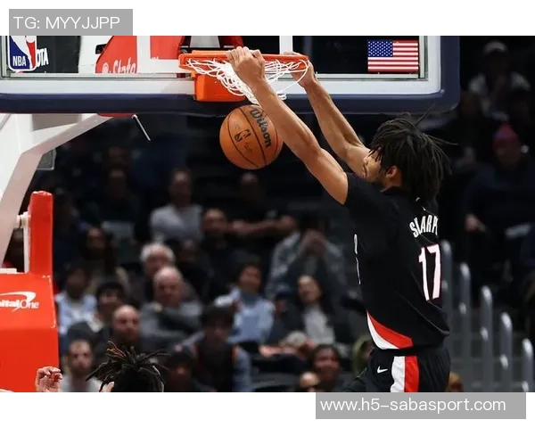 谢顿夏普表现出色18投9中砍下25分助力球队内外开花三分球命中率高达50