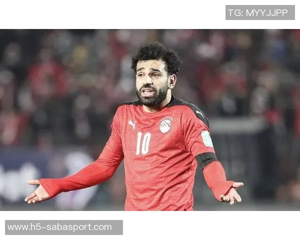 埃及球迷怒斥外界批评萨拉赫称他是利物浦的唯一支持者