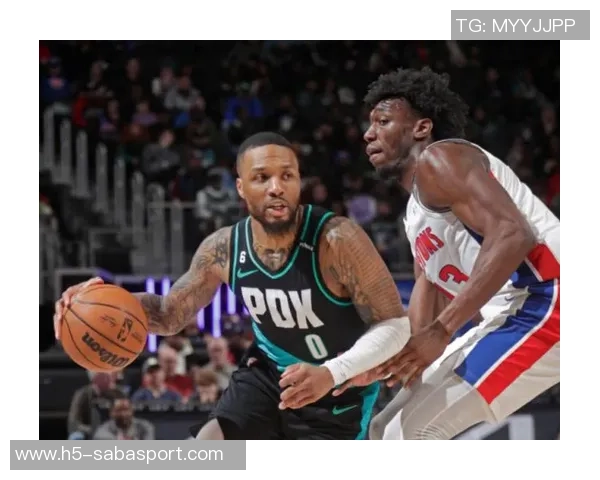 勇士助教斯托茨与昔日爱徒利拉德赛前亲切交流回忆共事岁月